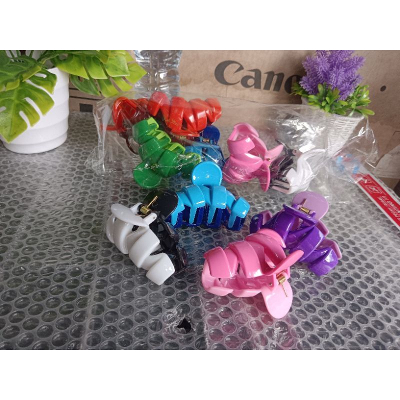 JEPIT RAMBUT KOREA MODEL CROISSANT 8CM / JEDAI MOTIF CROISSANT WANITA KOREA l jedai rambut plastik