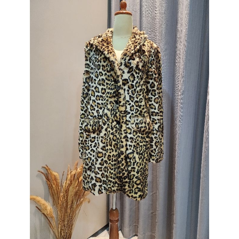 Coach dingin leopard preloved