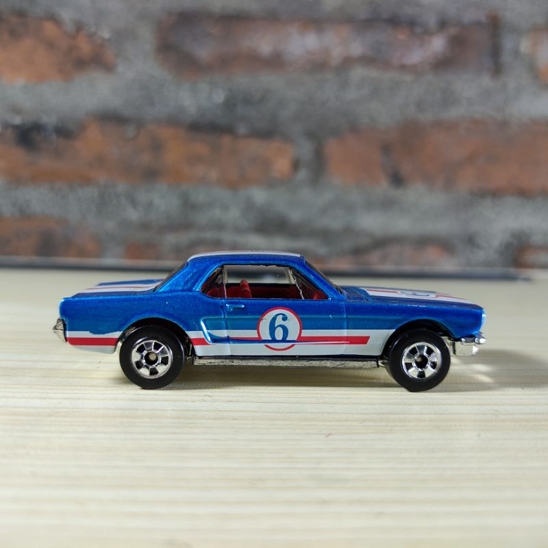 Hot Wheels '65 Ford Mustang Open Kap Blackwall - Loose Mulus