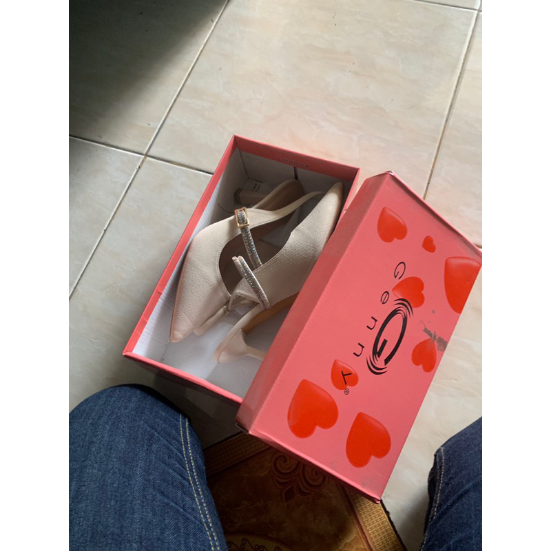 PRELOVE BY LIVE (tiktok/facebook/instagram)