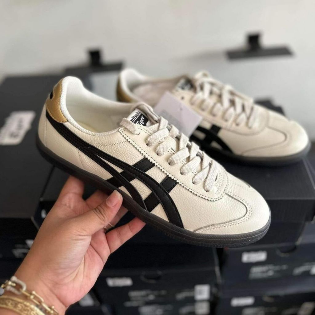 SEPATU ONITSUKA TOKUTEN CREEM GOLD STRIP HITAM SNEAKERS WANITA