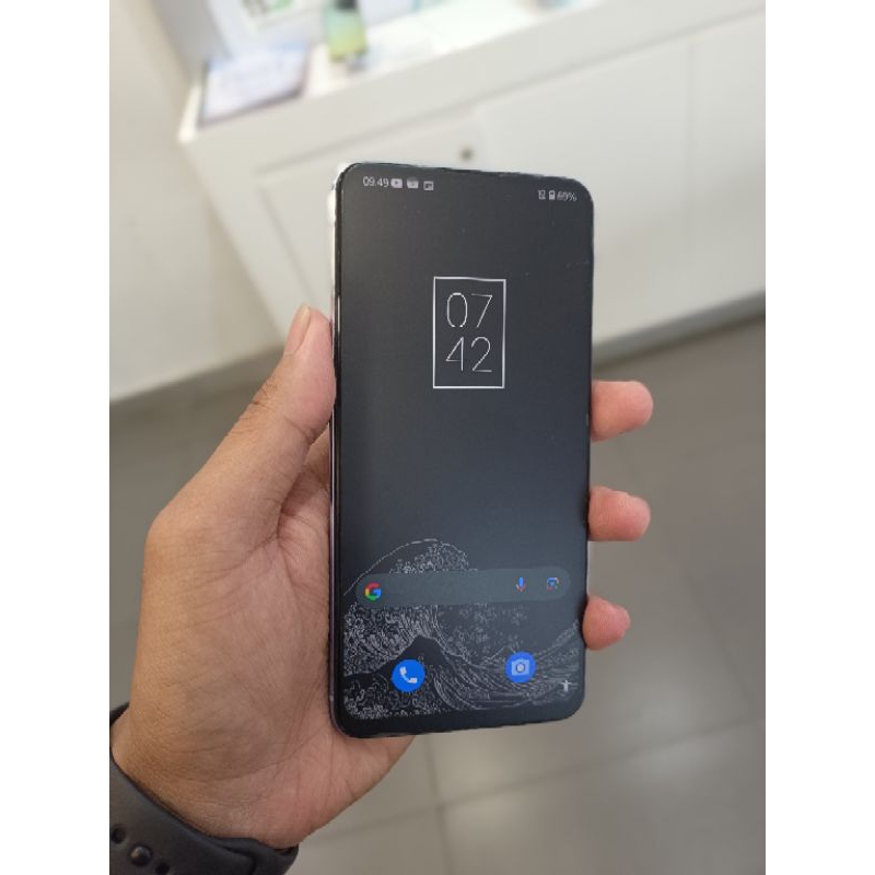 Asus Zenfone 6 second 6/128 gada tombol