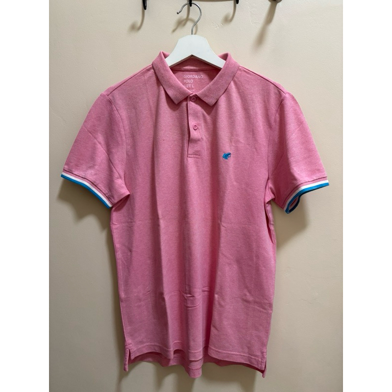 Preloved (PL) - Kaos Polo Pria GIORDANO Pink Motif Kerah dan Lengan Biru Putih Logo Kodok Size L