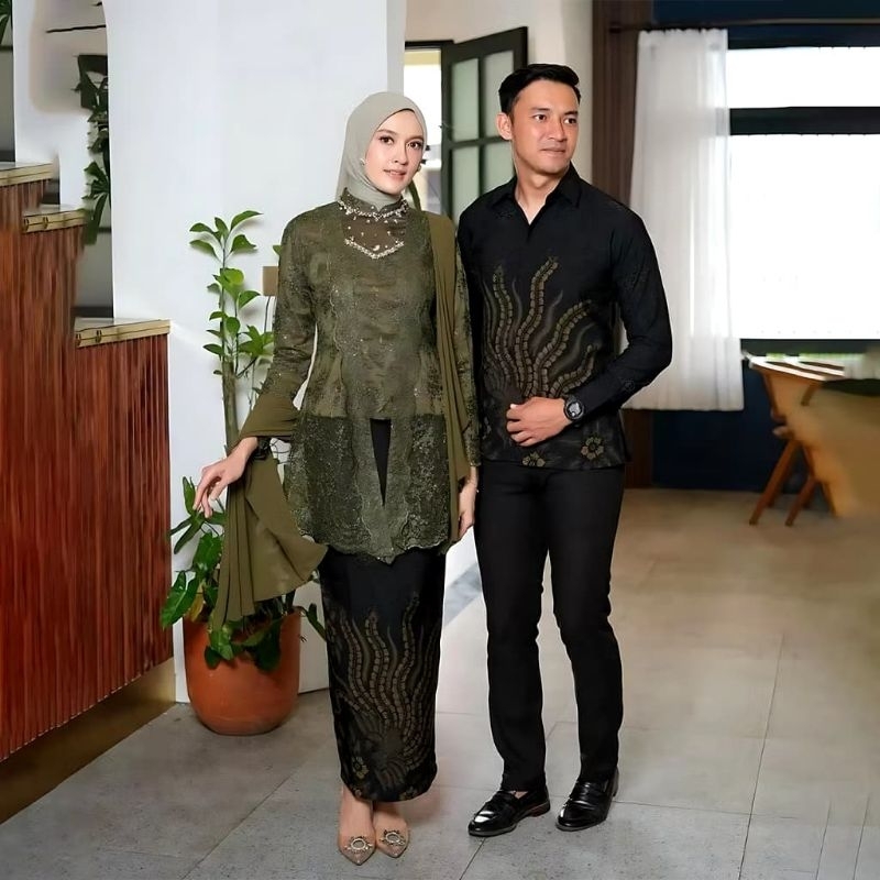 batik couple lamaran / kebaya couple wisuda / kebaya kondangan / batik sarimbit / batik tunangan / k