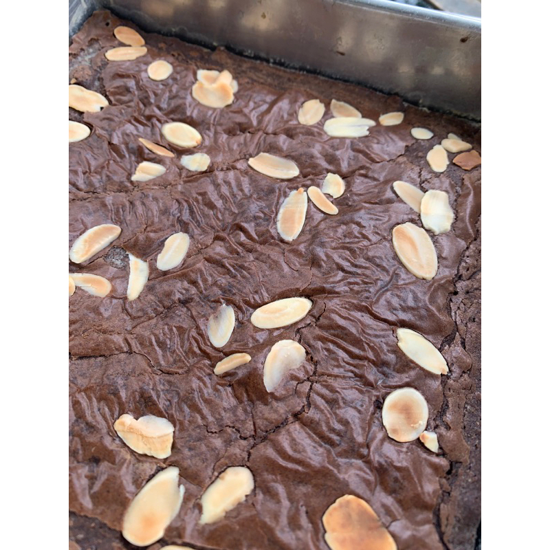 

Brownies Fudgie Cokelat ukuran 18x18