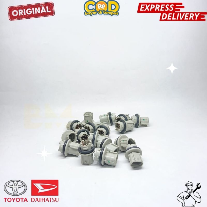 Soket | Fiting lampu Belakang  Mobil Toyota Original
