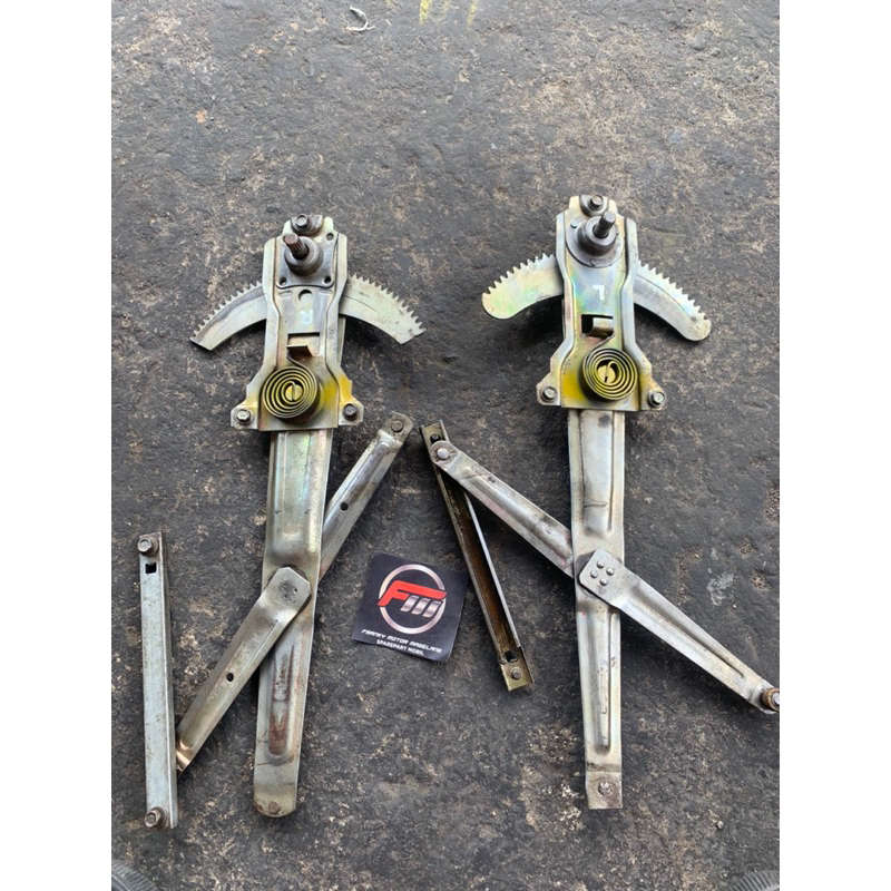 Regulator Kiri atau Kanan Kaca Jetstar