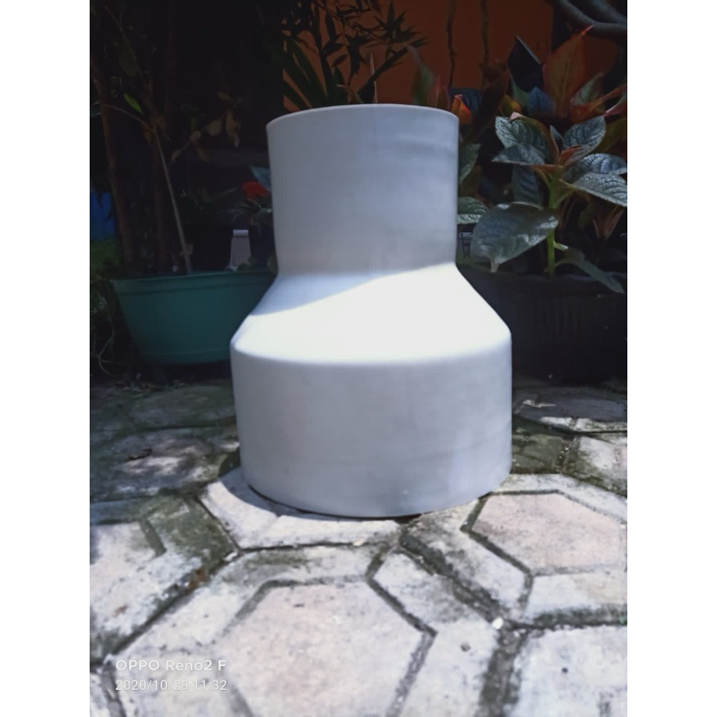 Reducer 12x8 inchi fitting pvc std jis type D