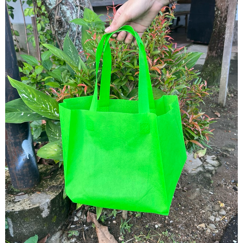 

Tas buat bawa kue lapis Size 22x22x22cm kode TH 42