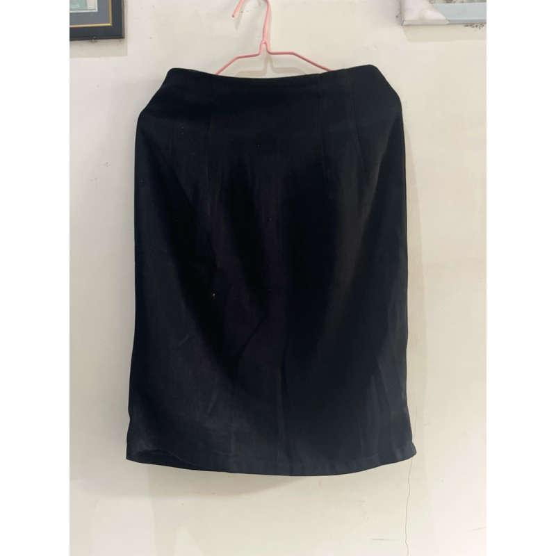 Rok Span Hitam (preloved)