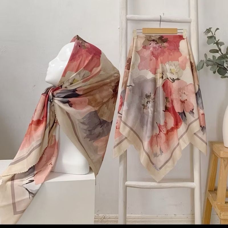 HIJAB VOAL Segiempat/hijab ungu