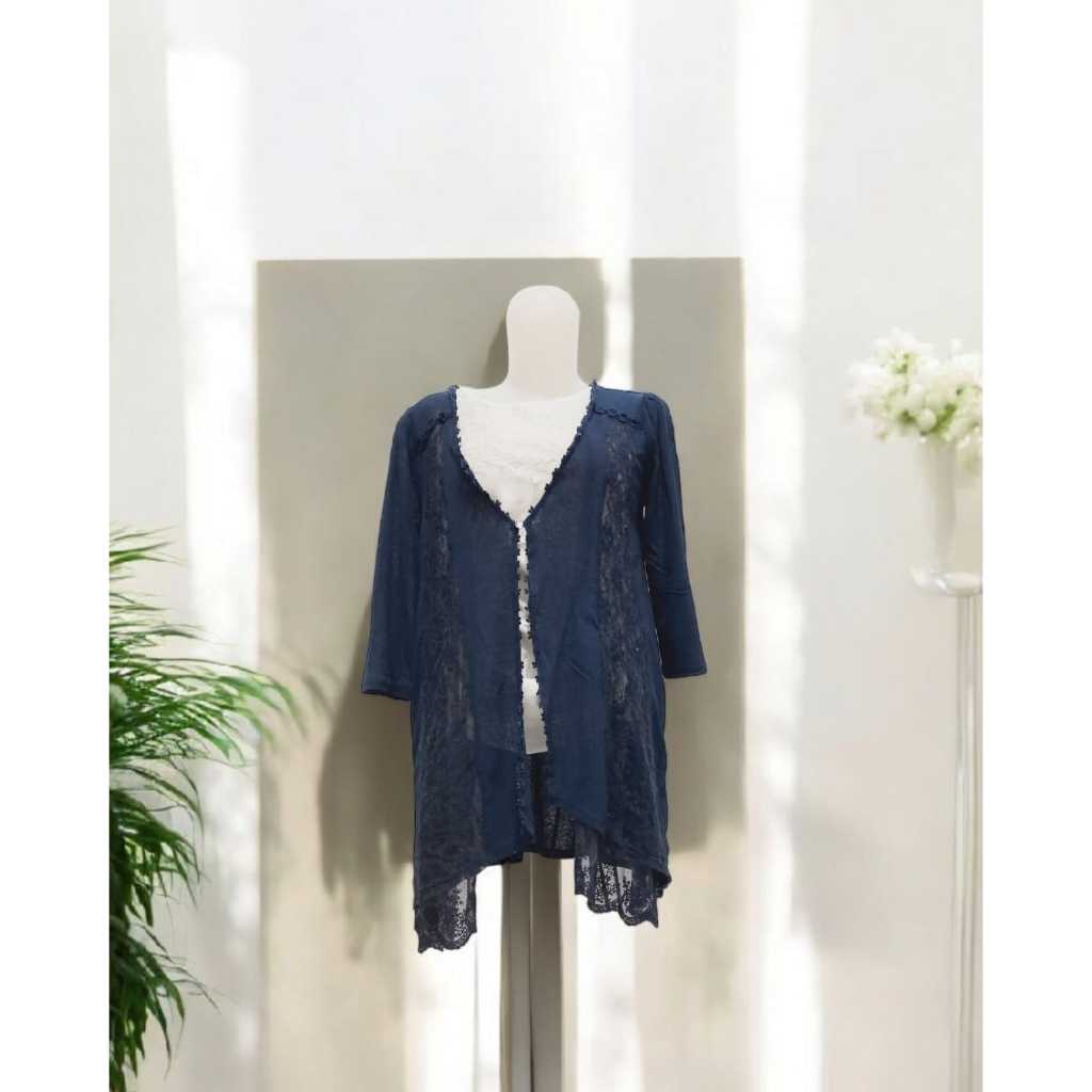 Axes Femme Outer Kawaii