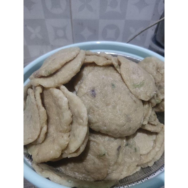

Pempek kulit crispy
