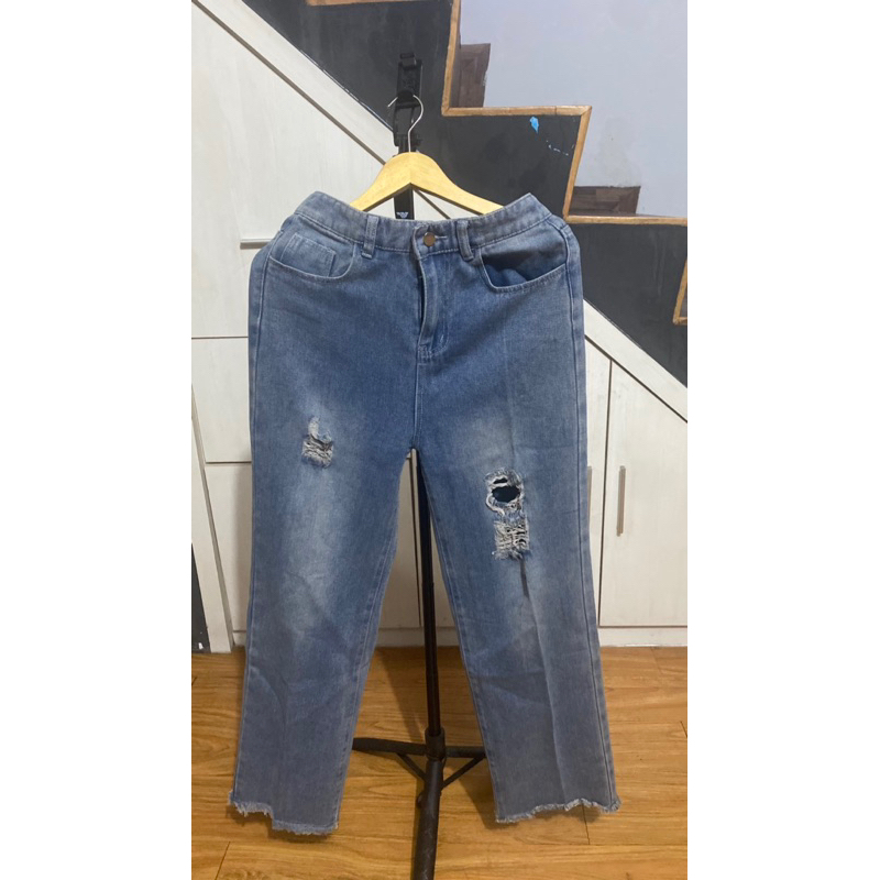 RIPPED JEANS | Celana Ripped wanita (preloved)