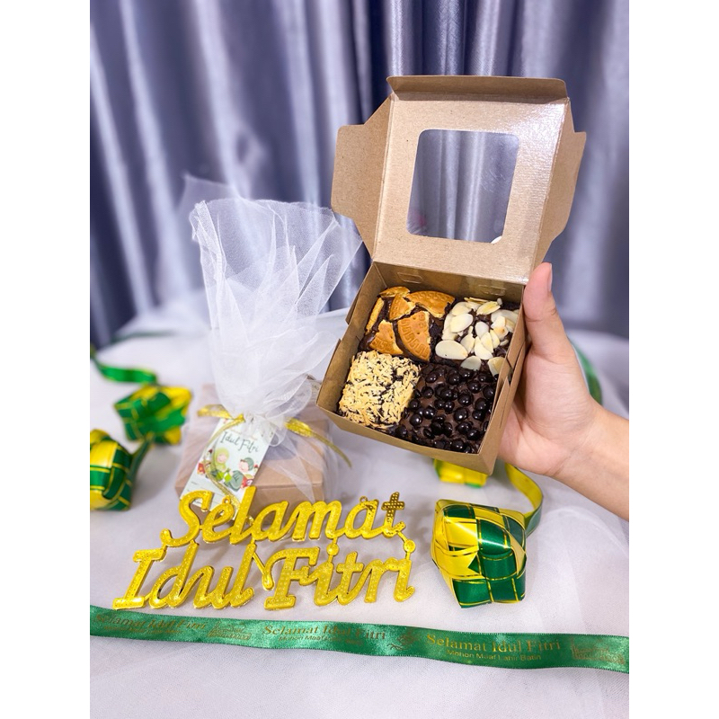 

Brownies Personal 10x10cm Hampers Idul Fitri/ Hampers Lebaran/ Eid Hampers Lebaran Murah/ Hampers Idul Fitri Murah/ Brownies Hampers/Brownies Original/Brownies Keju/Brownies Almond/Brownies Chocochips/Brownies Panggang/Soft Brownies/ Hampers Hari Raya