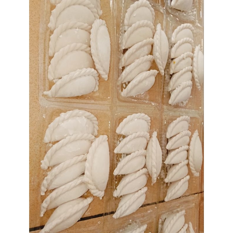 

cireng ayam suwir pedas daun jeruk isi 8 pcs