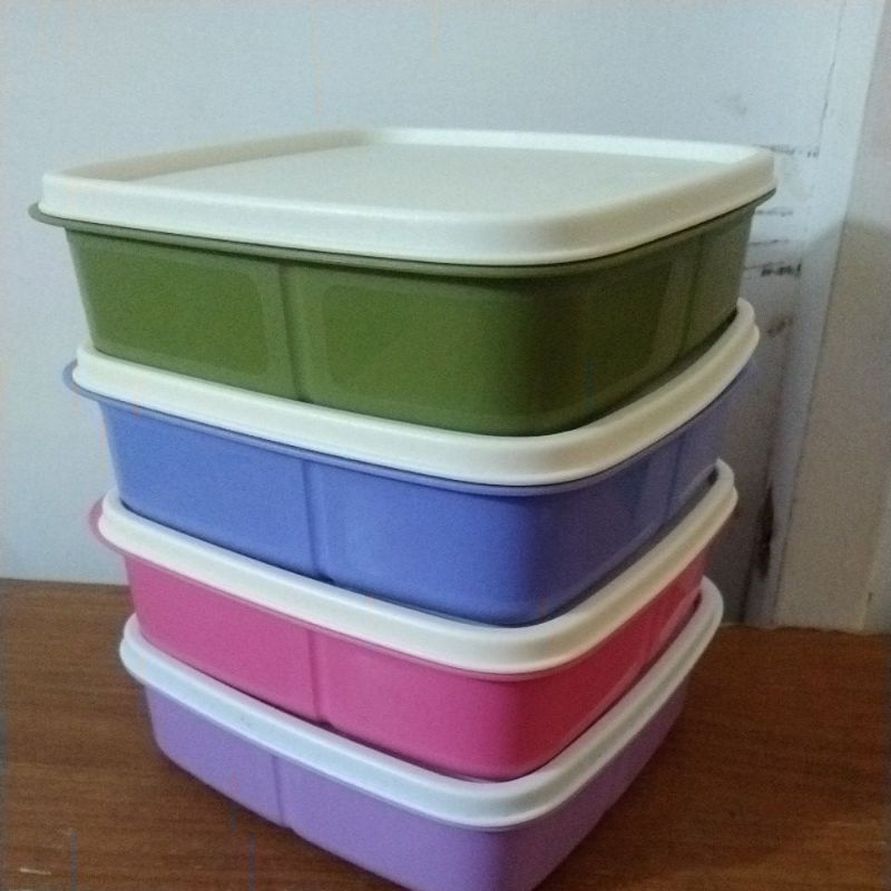 Wadah Bekal Makan Lolly Tup Tutup Putih Tupperware (1 pcs)