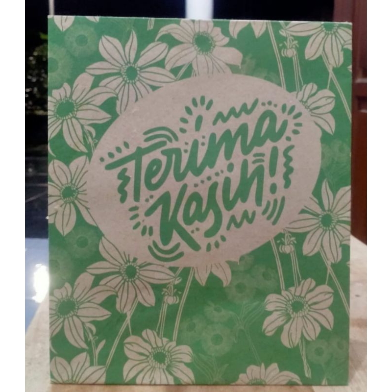 

Tas paperbag ukuran 20x25 murah 12pcz. Tas hajatan motif .