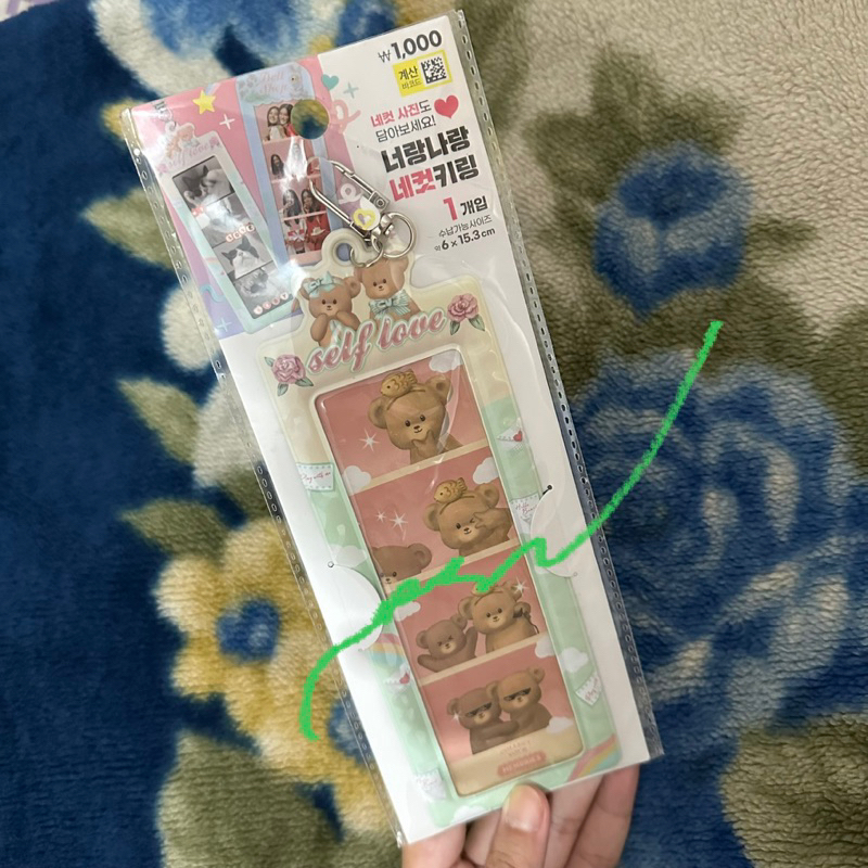daiso photostrip holder card holder