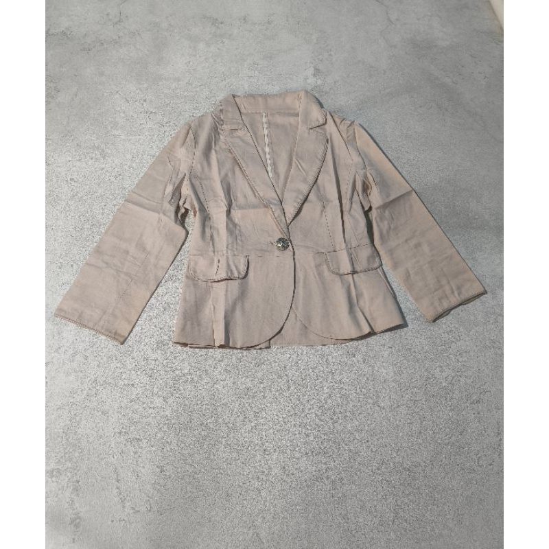blazer wanita cream