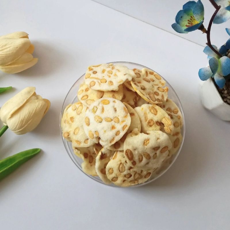 

KERIPIK TEMPE SAGU CRISPY | CEMILAN SEHAT TINGGI PROTEIN | SNACK