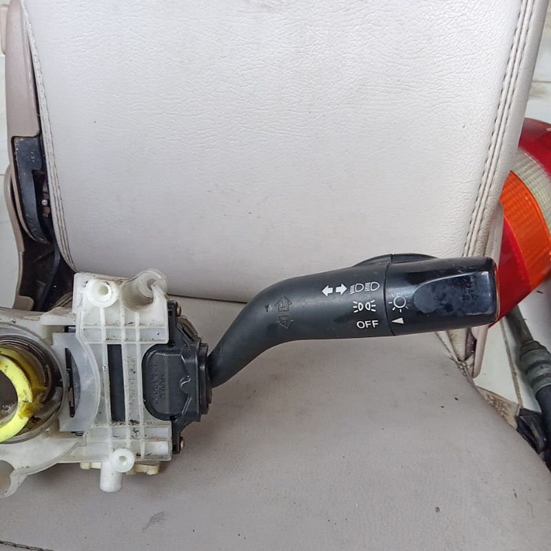 Saklar Lampu saklar kombinasi Ford Escape 3.0