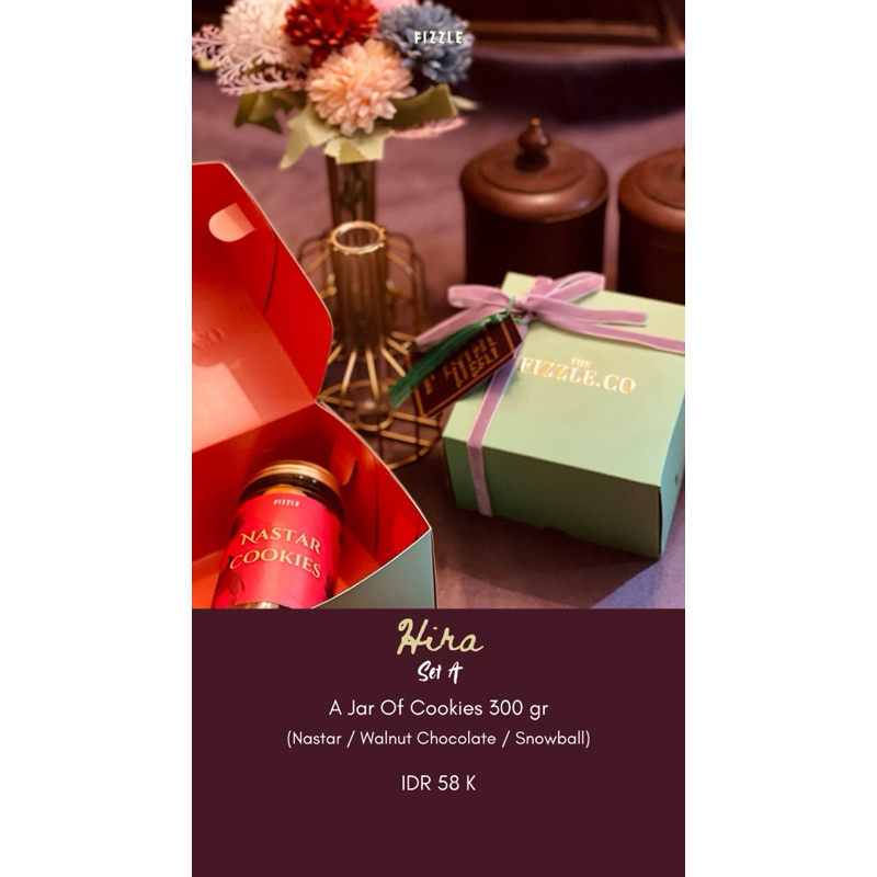 

Hampers Lebaran kue kering paket Hira set A