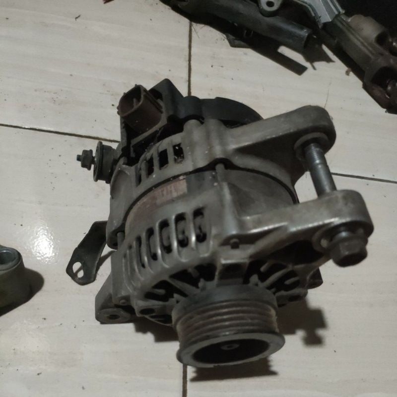 dinamo ampere alternator yaris bakpao