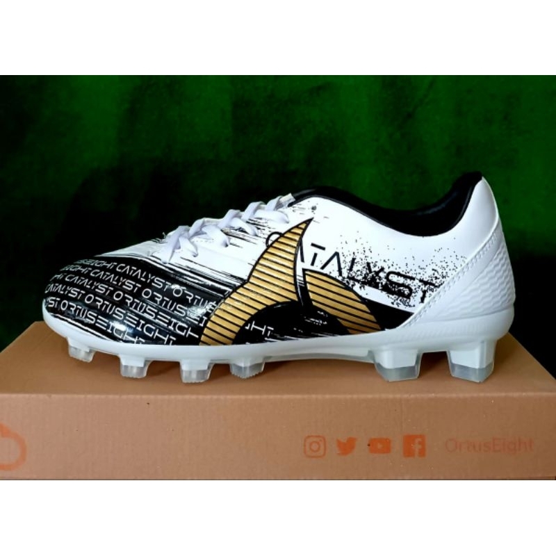Sepatu Sepakbola Ortuseight CATALYST REVENGE