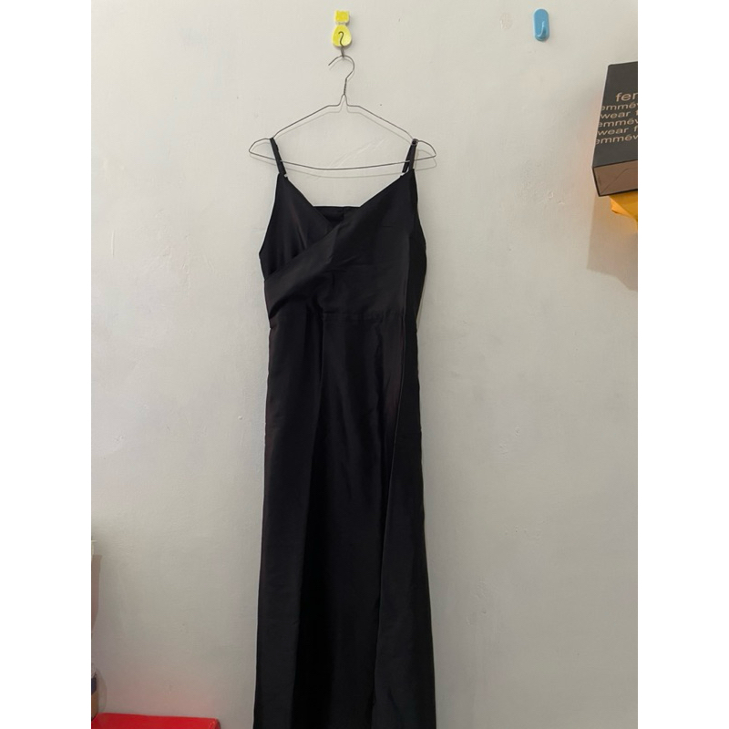 Dress Hitam satin