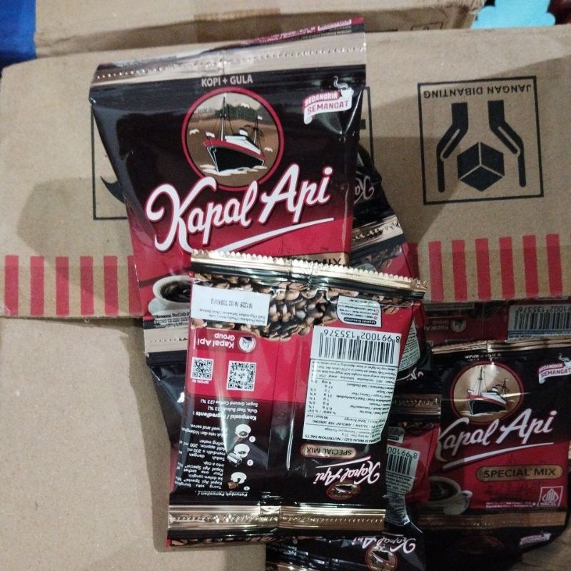 

minuman bubuk kopi kapal api mix 1renteng
