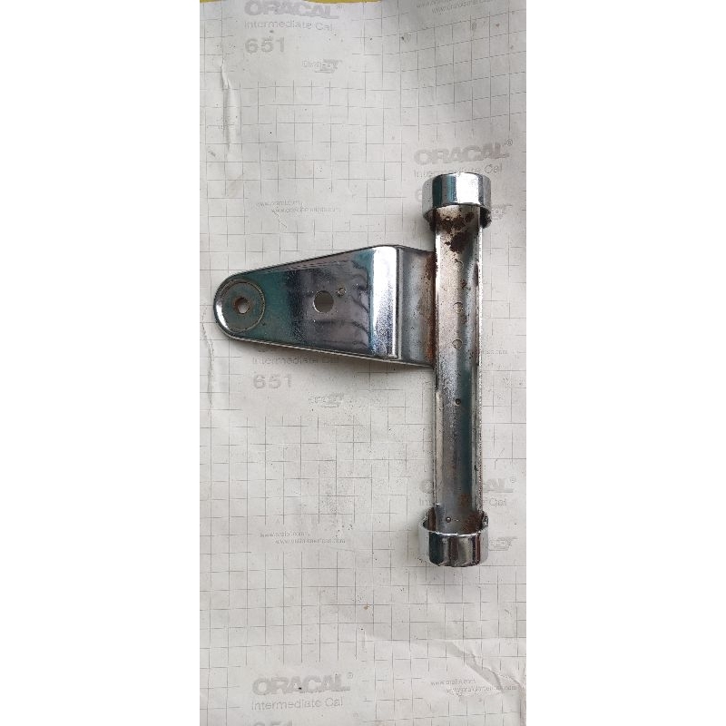 Kuping lampu kiri ori yamaha rx king old