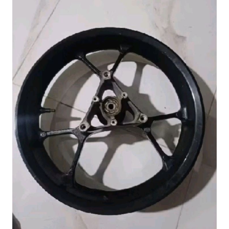 velg aerox depan original