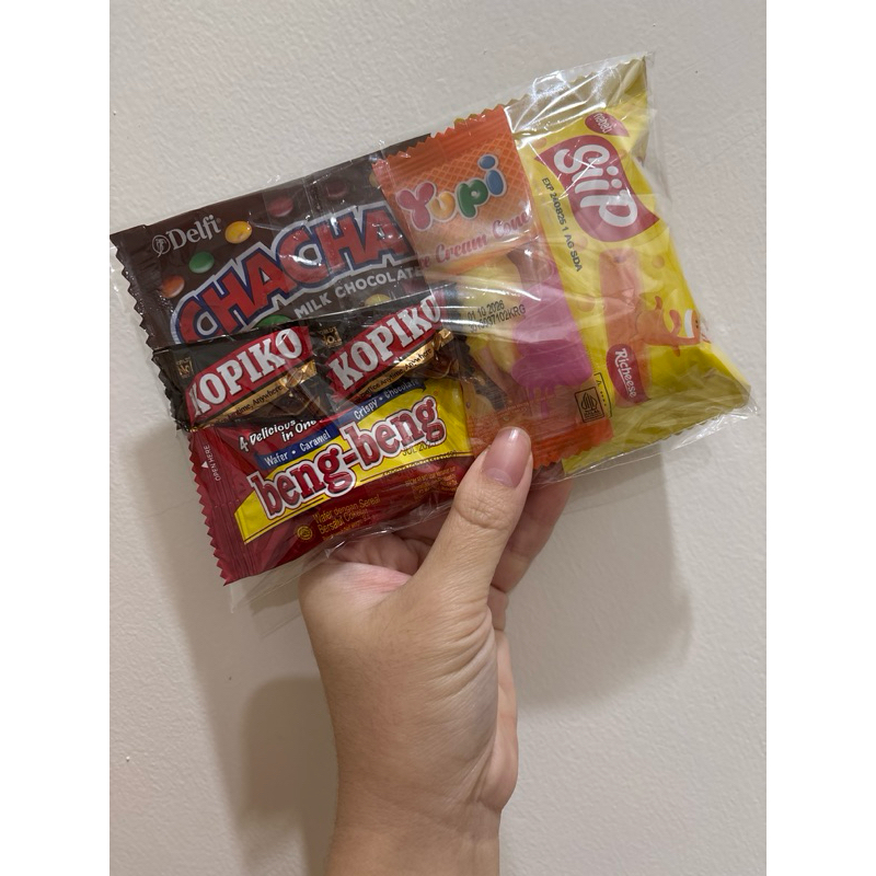 

Mini Snack hampers lebaran