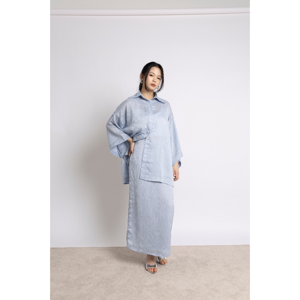 ANDIN SHIRT IN SKY BLUE