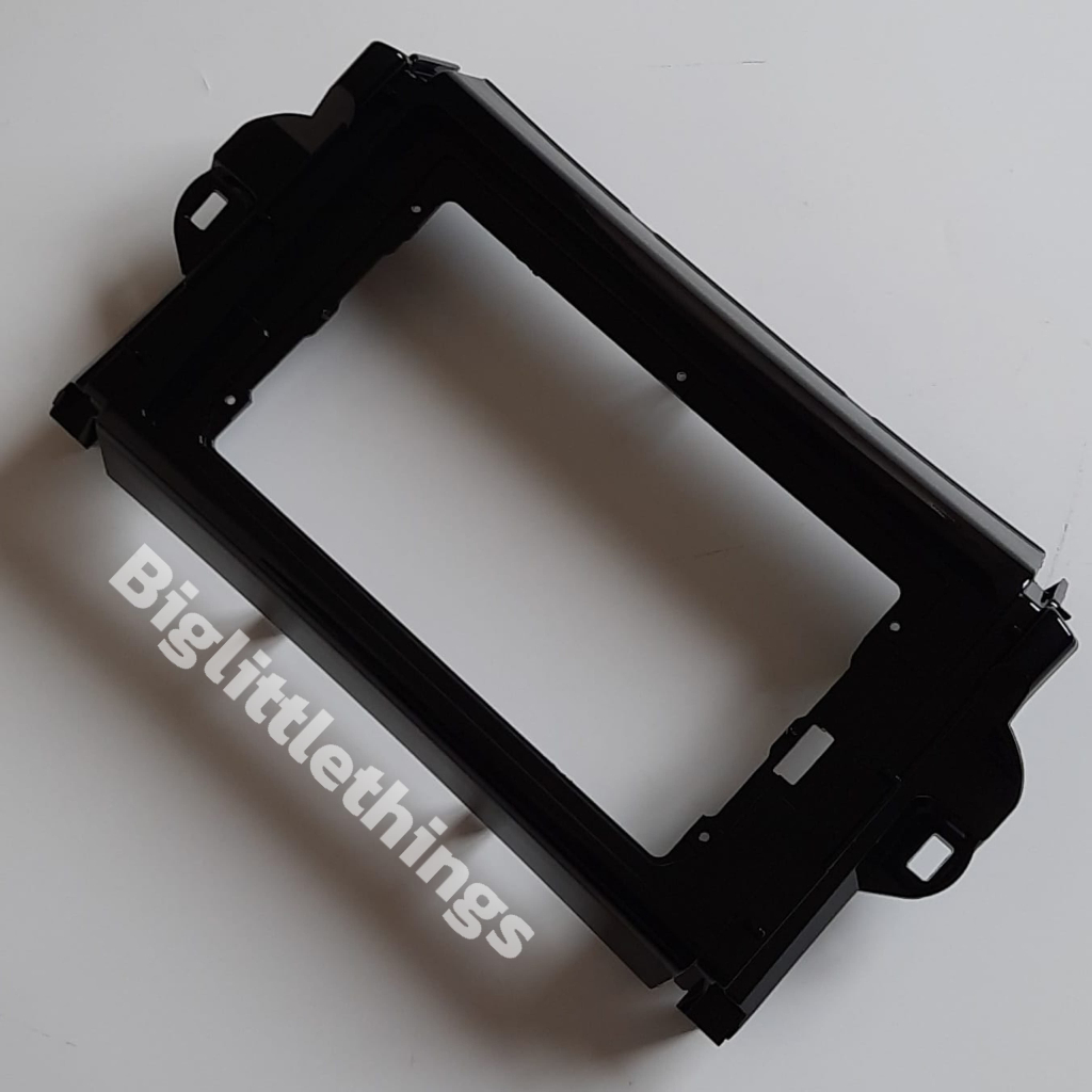 Frame Head Unit 9 Inch Fortuner 2019