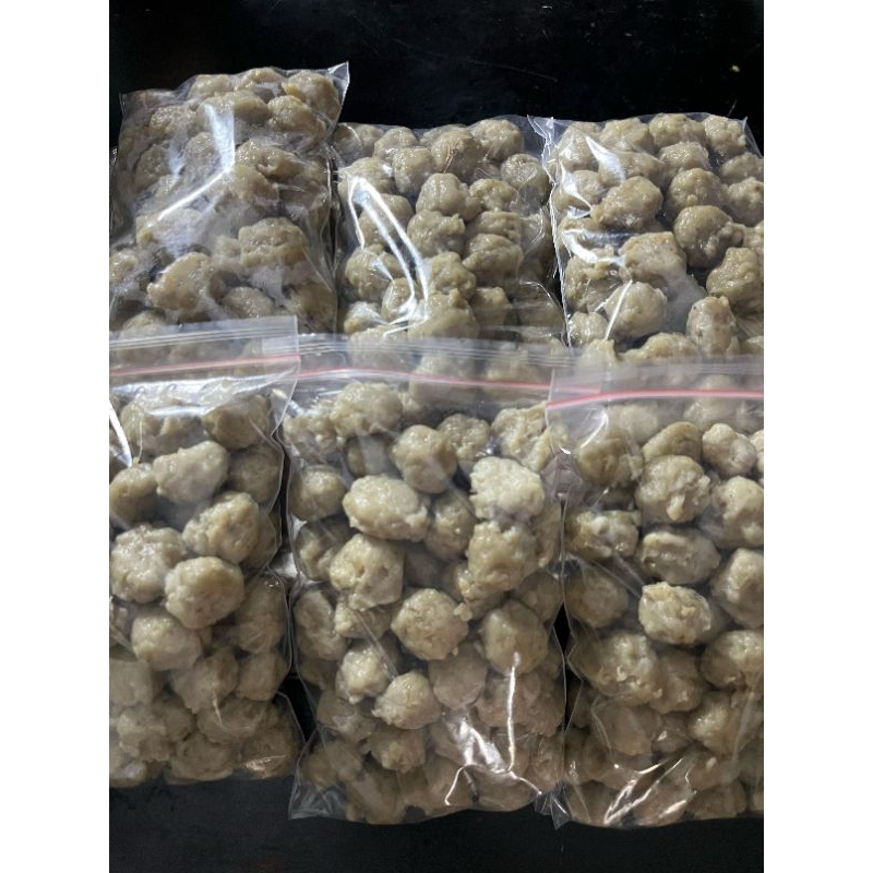 

Pentol ayam home Made isi 50//pentol ayam berat -+500g//pentol ayam ukuran M