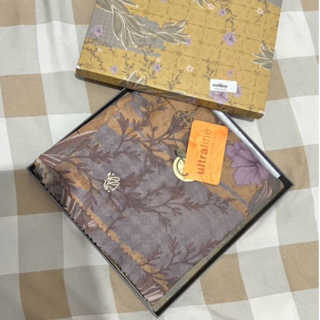 PL Heaven Lights Scarf