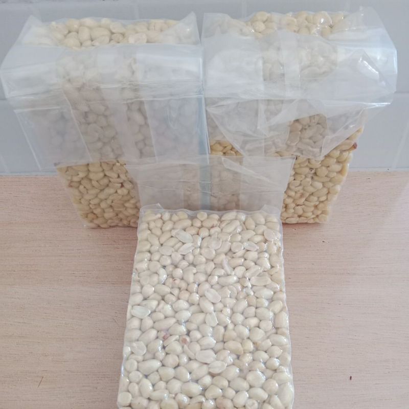

Kacang kupas 1 Kg