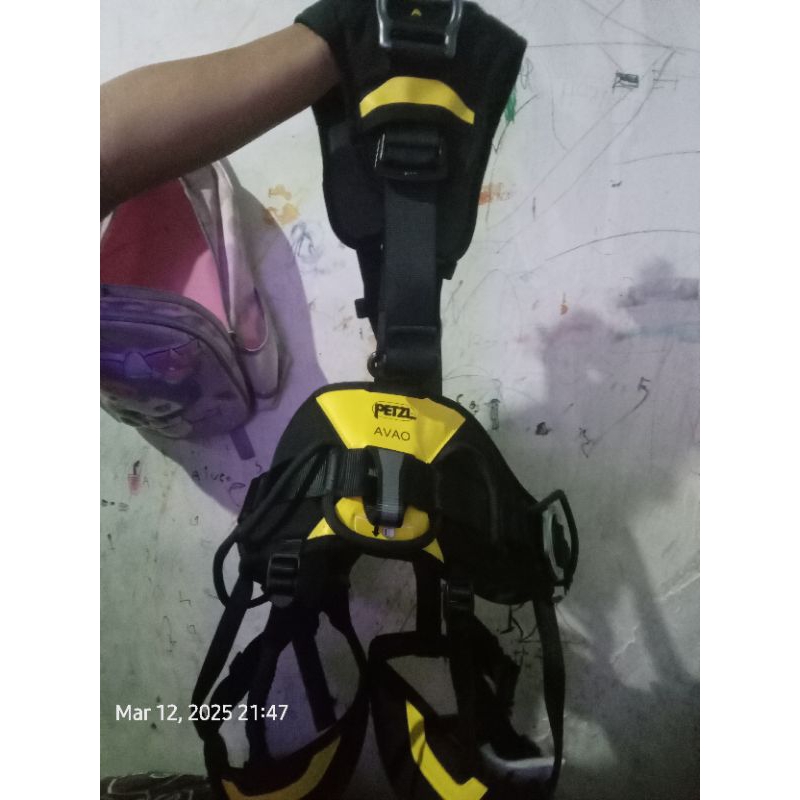 body harnest petzl avao