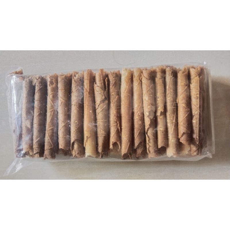 

semprong wijen gurih manis enak tentunya