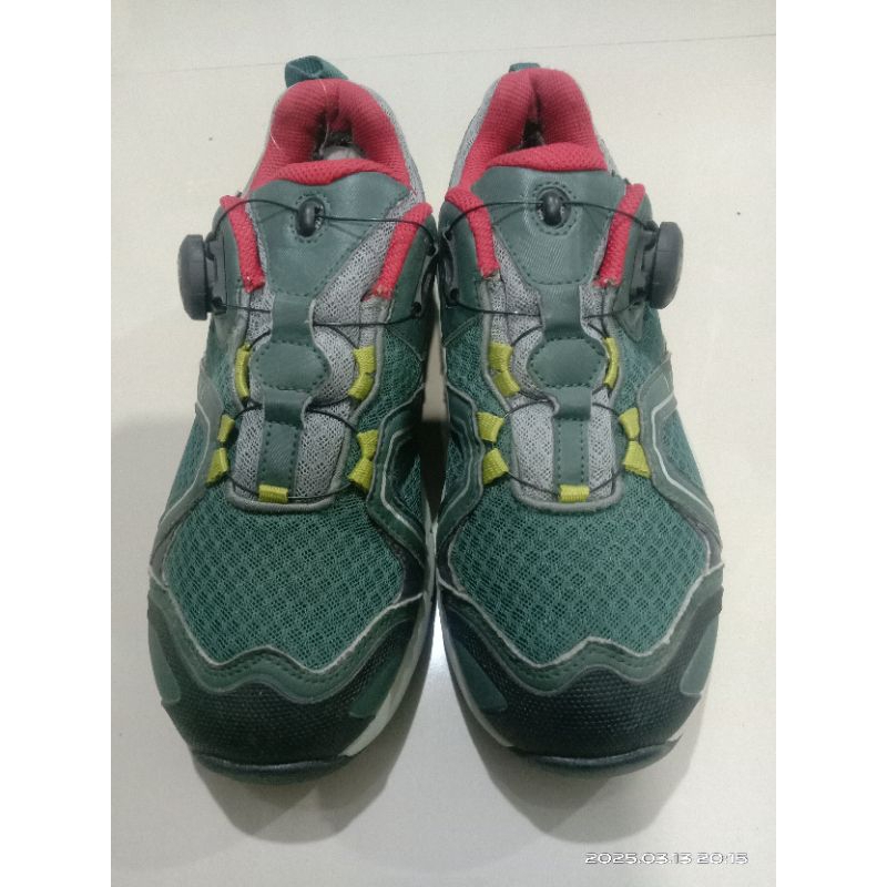 sepatu  trail  run