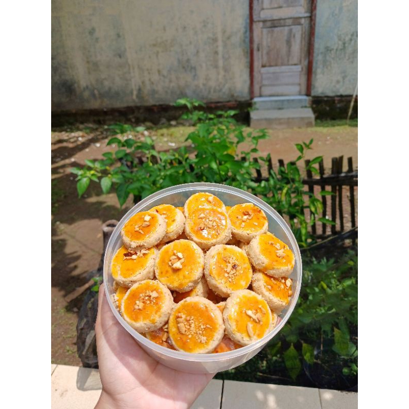 

Kue kacang home made
