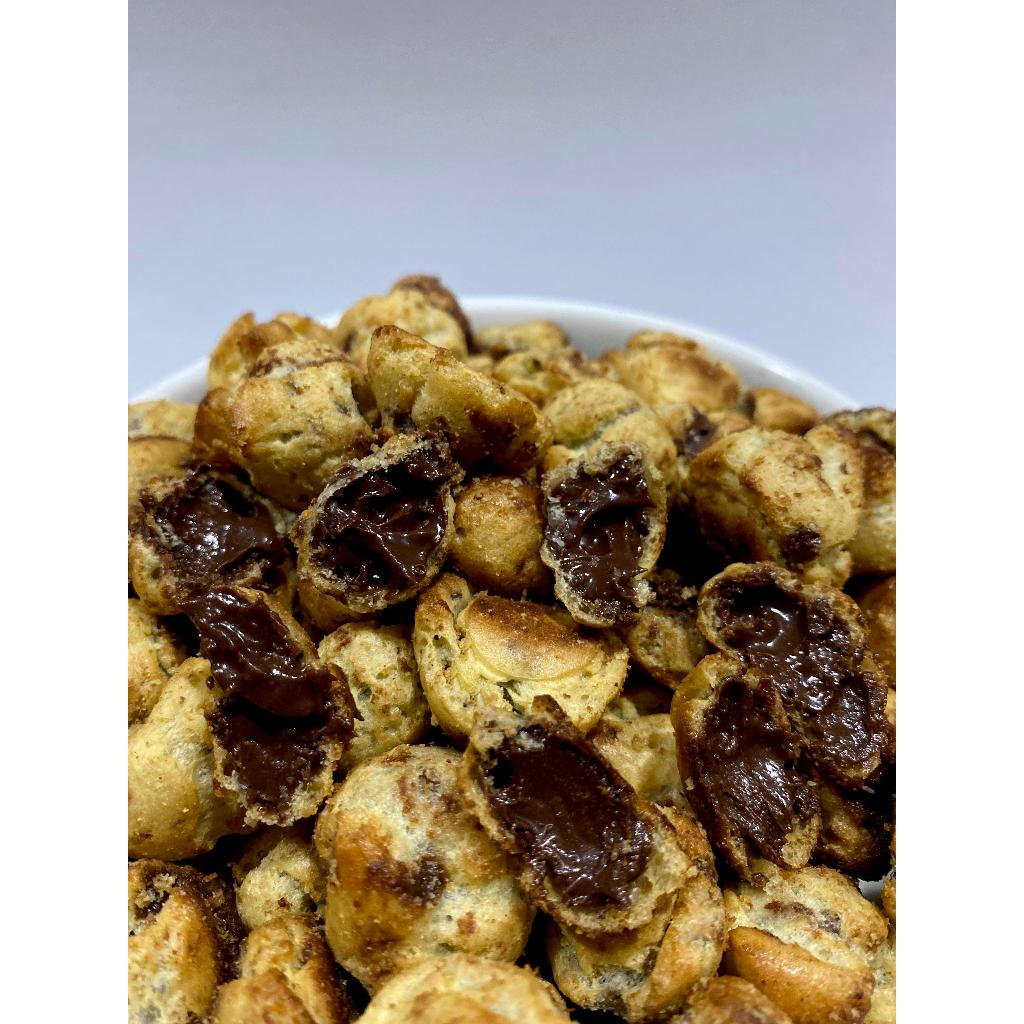 

Soes Coklat 250g Lumer / GG Soes Kering Coklat / Cemilan Soes GG Coklat Lumer
