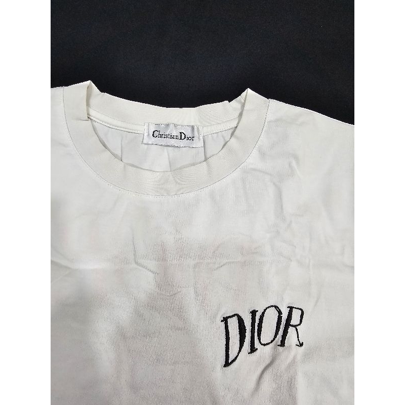 Preloved Baju Fashion Unisex Kaos Putih White Tshirt Dior Original Bertulisan Warna Merah Muda Color