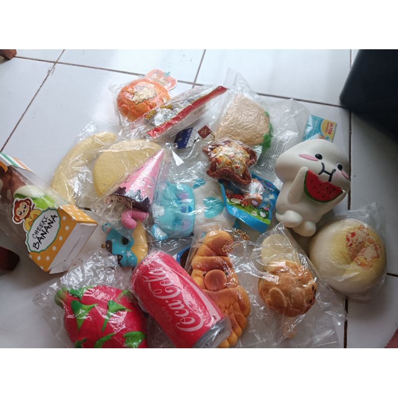 

PRELOVED COLLECT SQUISHY