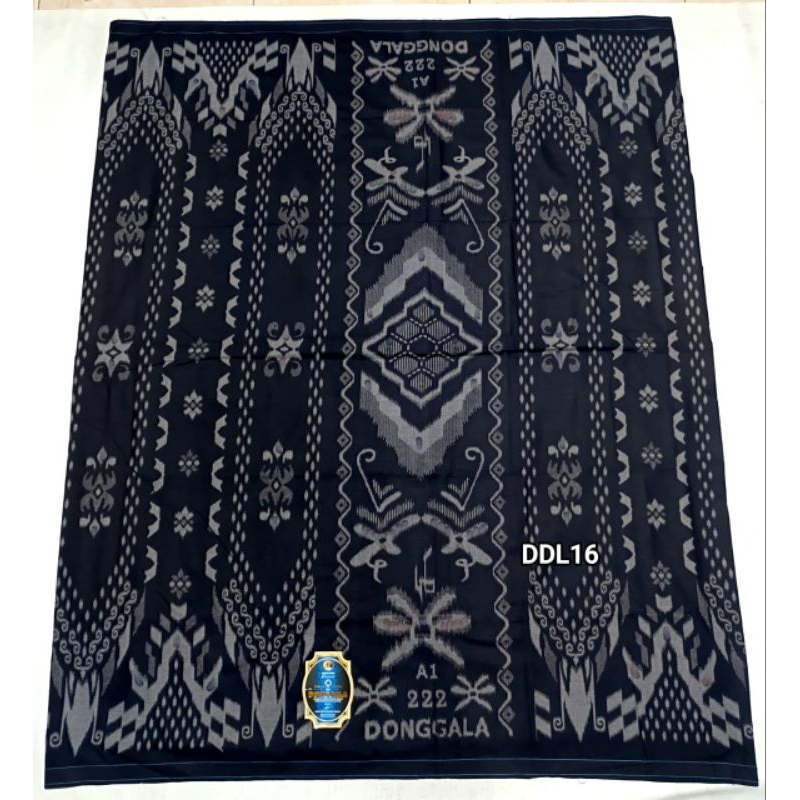 sarung Donggala elegant istimewa