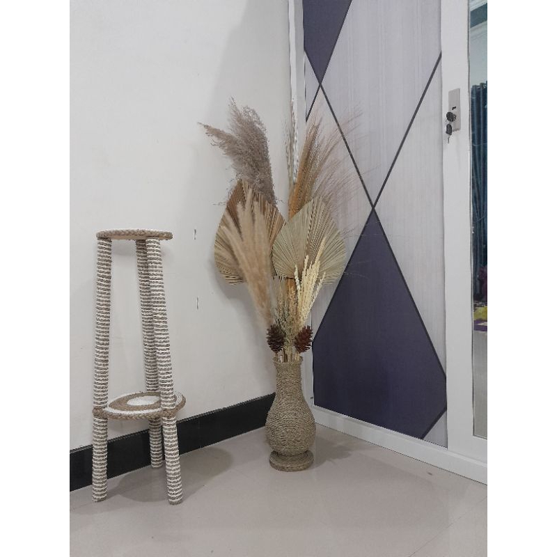 paket hemat terjangkau dekorasi rustic | daun palem kering ukuran 25cm dan vas guci 30cm