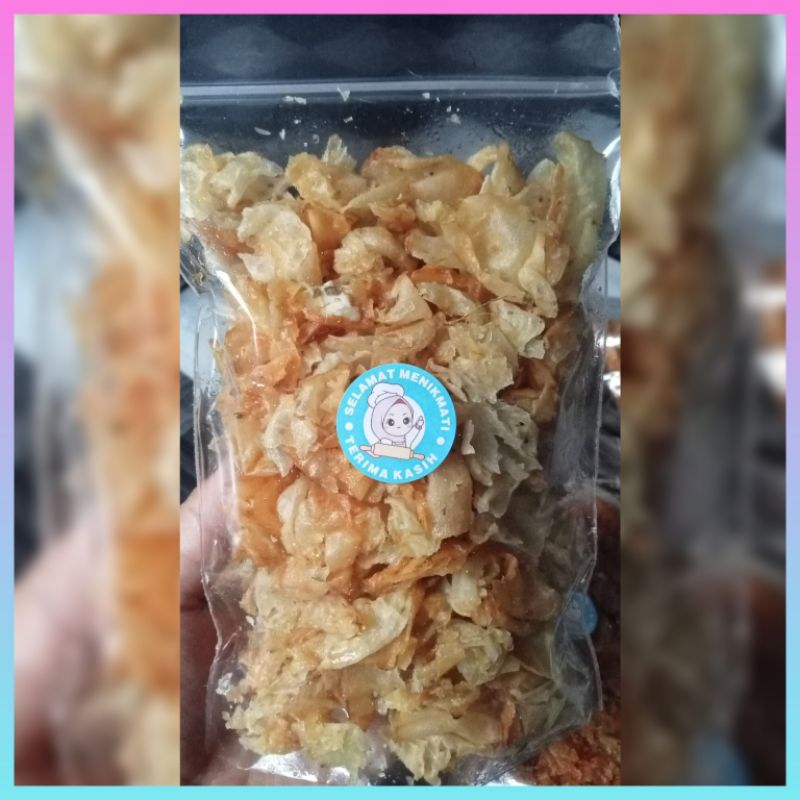 

CEMILAN RENYAH / KERIPIK SINGKONG GARLIC ASIN DAUN JERUK PURUT