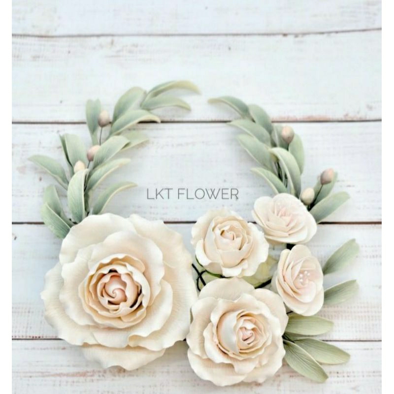 

Gumpaste Flower for cake Decoration BNBJW